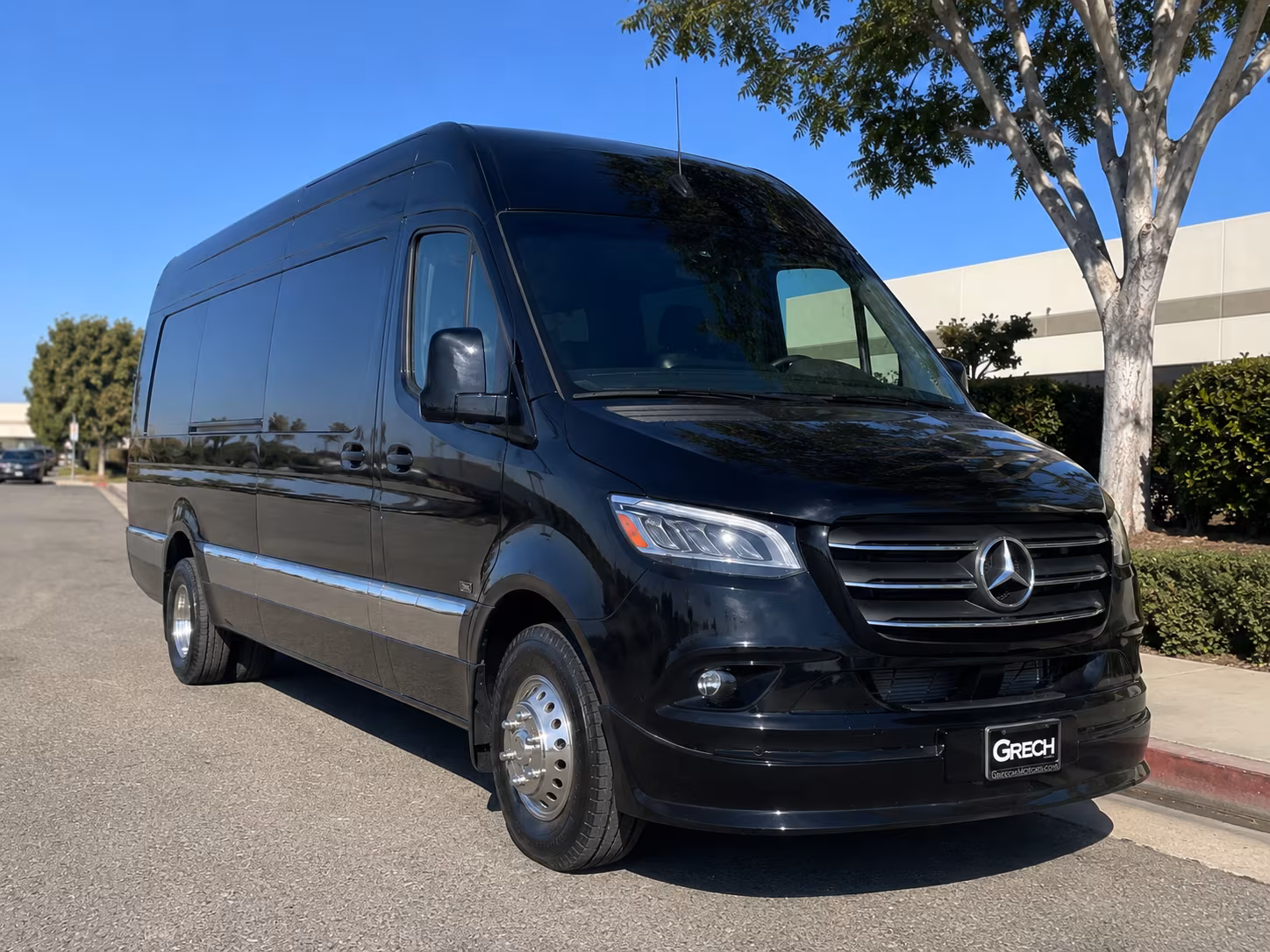 Tulsa Wedding Transportation & Shuttle Service