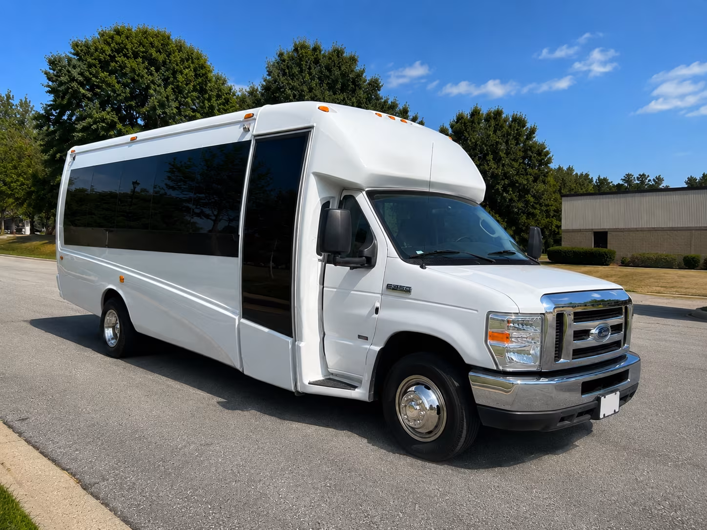 Wichita Airport Shuttle & Transportation party bus exterior
