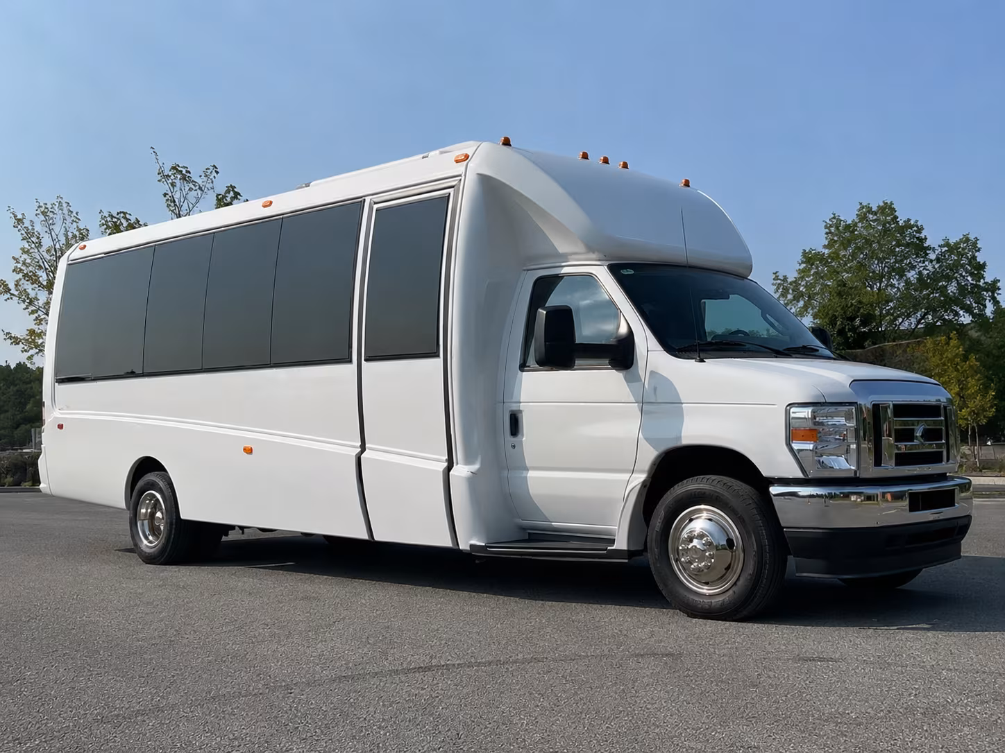 Wichita Bachelor & Bachelorette Transportation group transportation