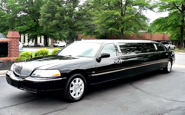 Wichita 8 Passenger Limo